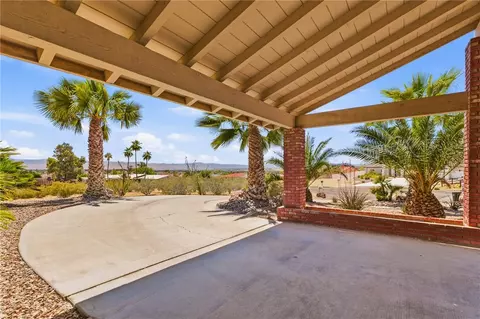 Exterior - 16385 Kamana Ct, Apple Valley, CA 92307 photo 5 of 11