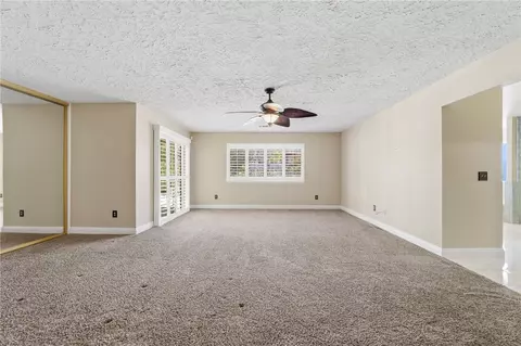 Living - 16385 Kamana Ct, Apple Valley, CA 92307 photo 6 of 6