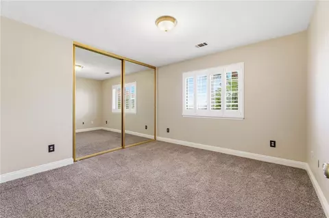 Bedroom - 16385 Kamana Ct, Apple Valley, CA 92307 photo 5 of 5