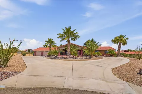 16385 Kamana Ct, Apple Valley, CA 92307