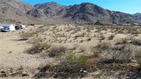 0 Milpas, Apple Valley, CA 92307 photo 15