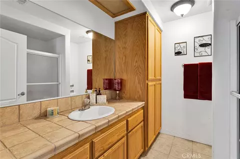 Bath - 15184 Walnut, Hesperia, CA 92345 photo 2 of 3