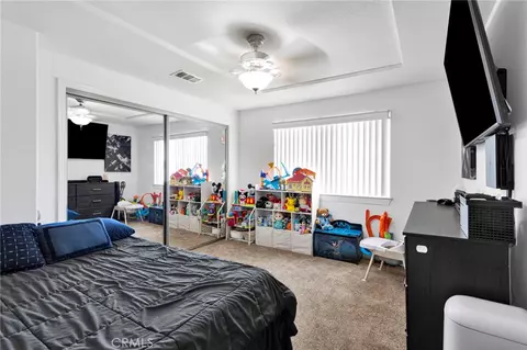 Bedroom - 15184 Walnut, Hesperia, CA 92345 photo 1 of 9