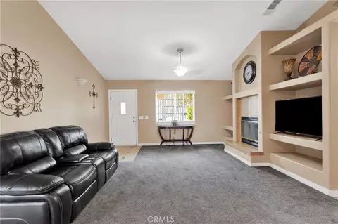 Living - 15184 Walnut, Hesperia, CA 92345 photo 1 of 6