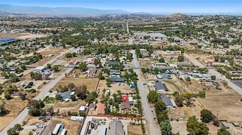View/Area - 19345 Warren, Riverside, CA 92508 photo 11 of 14