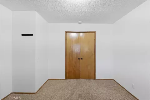 Bedroom - 12365 Waynoka Rd, Apple Valley, CA 92308 photo 2 of 5
