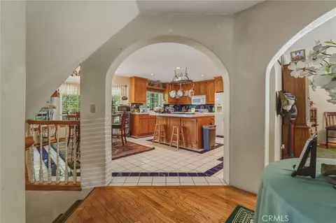 Entry Way - 775 Madera, Lake Arrowhead, CA 92352 photo 2 of 7