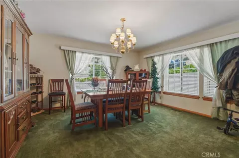 Dining - 775 Madera, Lake Arrowhead, CA 92352 photo 3 of 4