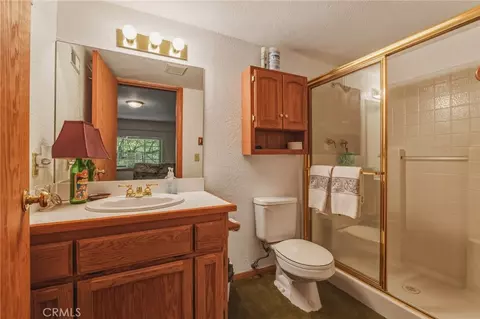 Bath - 775 Madera, Lake Arrowhead, CA 92352 photo 7 of 7