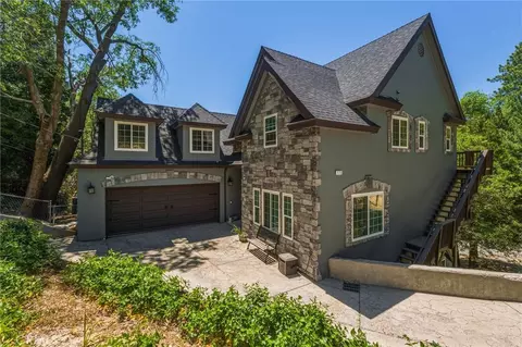 Exterior - 775 Madera, Lake Arrowhead, CA 92352 photo 3 of 16