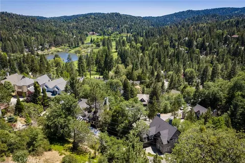 View/Area - 775 Madera, Lake Arrowhead, CA 92352 photo 3 of 4