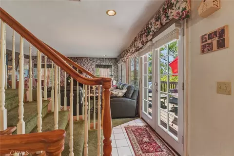 Entry Way - 775 Madera, Lake Arrowhead, CA 92352 photo 4 of 7