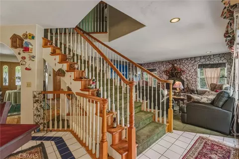 Entry Way - 775 Madera, Lake Arrowhead, CA 92352 photo 3 of 7