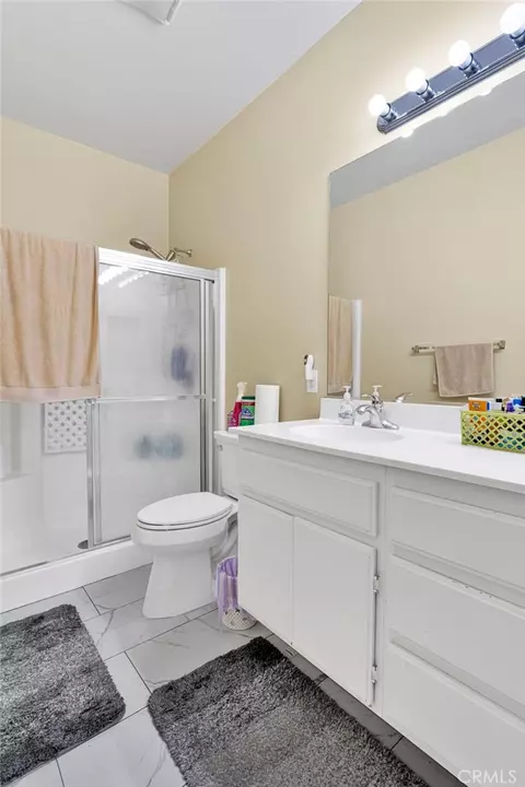 Bath - 15824 Desert Pass, Adelanto, CA 92301 photo 2 of 4