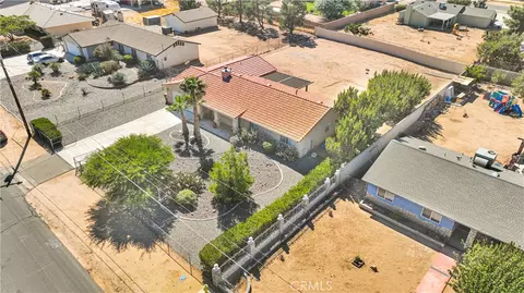 View/Area - 7454 Lyons Ave, Hesperia, CA 92345 photo 3 of 8