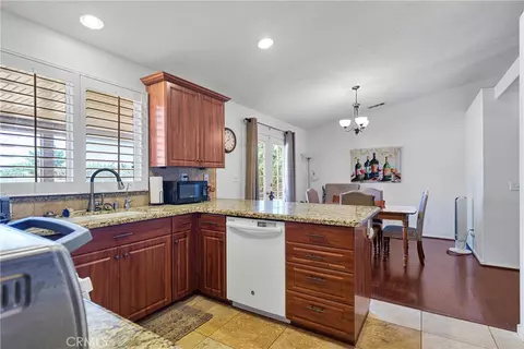 Kitchen - 7454 Lyons Ave, Hesperia, CA 92345 photo 3 of 4