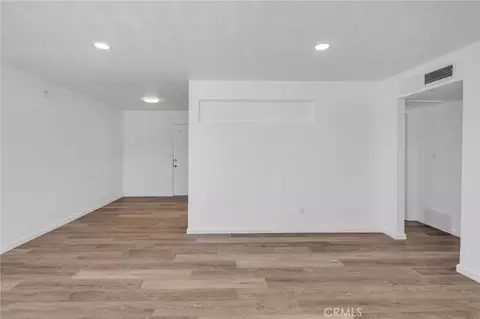Living - 904 E Virginia Way, Barstow, CA 92311 photo 2 of 3