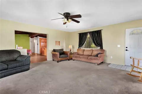Living - 11441 Hemlock, Hesperia, CA 92345 photo 2 of 4