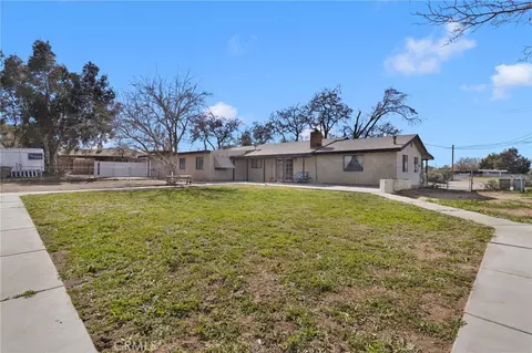 Exterior - 11441 Hemlock, Hesperia, CA 92345 photo 6 of 7