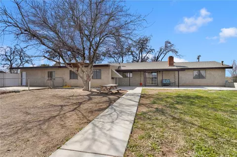 Exterior - 11441 Hemlock, Hesperia, CA 92345 photo 5 of 7