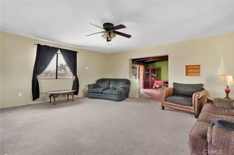 Living - 11441 Hemlock, Hesperia, CA 92345 photo 3 of 4
