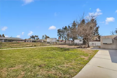 Exterior - 11441 Hemlock, Hesperia, CA 92345 photo 7 of 7