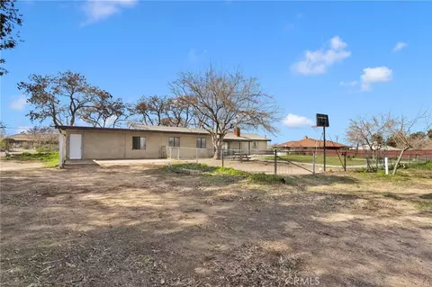 Exterior - 11441 Hemlock, Hesperia, CA 92345 photo 4 of 7