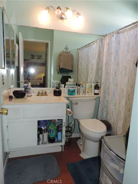 Bath - 14653 Allison, Adelanto, CA 92301 photo 3 of 3