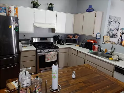 Kitchen - 14653 Allison, Adelanto, CA 92301 photo 3 of 7