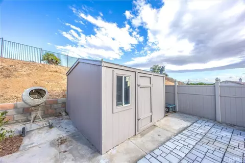 Exterior - 13997 Riverside, Apple Valley, CA 92307 photo 11 of 14
