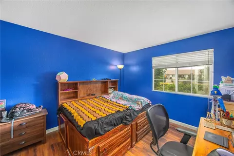 Bedroom - 13997 Riverside, Apple Valley, CA 92307 photo 2 of 7