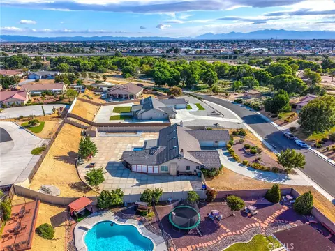 View/Area - 13997 Riverside, Apple Valley, CA 92307 photo 6 of 9