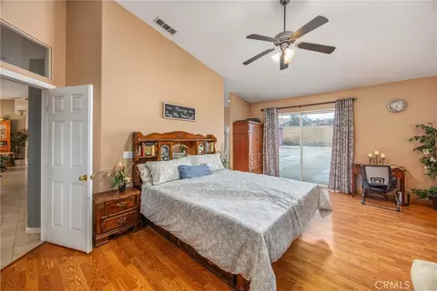 Bedroom - 13997 Riverside, Apple Valley, CA 92307 photo 6 of 7