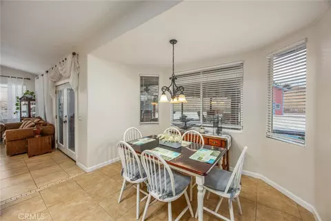 Dining - 13997 Riverside, Apple Valley, CA 92307 photo 1 of 2