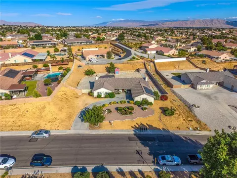 View/Area - 13997 Riverside, Apple Valley, CA 92307 photo 7 of 9