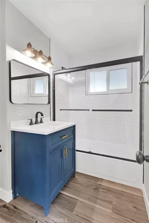 Bath - 1200 Carson St, Barstow, CA 92311 photo 2 of 3