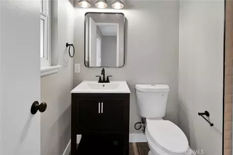 Bath - 1200 Carson St, Barstow, CA 92311 photo 3 of 3