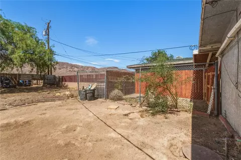 Exterior - 525 E Williams St, Yermo, CA 92398 photo 7 of 9