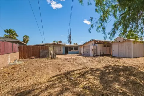 Exterior - 525 E Williams St, Yermo, CA 92398 photo 4 of 9