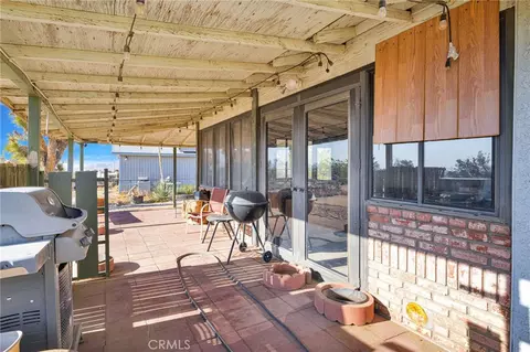Exterior - 10626 Valley Vis, Apple Valley, CA 92308 photo 10 of 12
