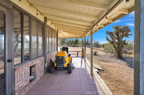 Exterior - 10626 Valley Vis, Apple Valley, CA 92308 photo 4 of 12