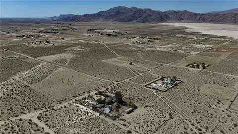 9821 Ivanhoe, Lucerne Valley, CA 92356 photo 9