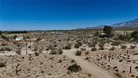 9821 Ivanhoe, Lucerne Valley, CA 92356 photo 6