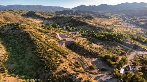 13635 Duxbury Rd, Hesperia, CA 92345