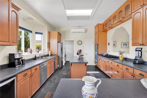 Kitchen - 5137 Cygnet, Phelan, CA 92371 photo 3 of 4