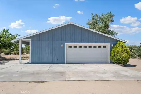 Exterior - 10925 Buttonwood, Phelan, CA 92371 photo 6 of 15