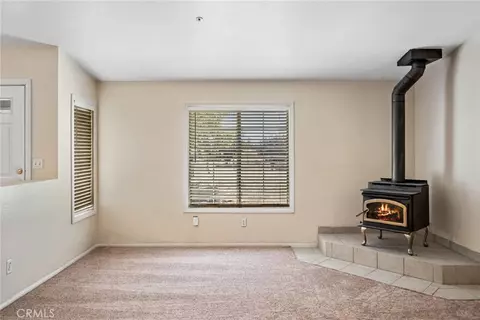 Living - 10925 Buttonwood, Phelan, CA 92371 photo 1 of 4
