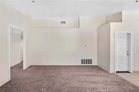 Living - 10925 Buttonwood, Phelan, CA 92371 photo 4 of 4