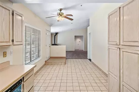 Entry Way - 10925 Buttonwood, Phelan, CA 92371 photo 2 of 3