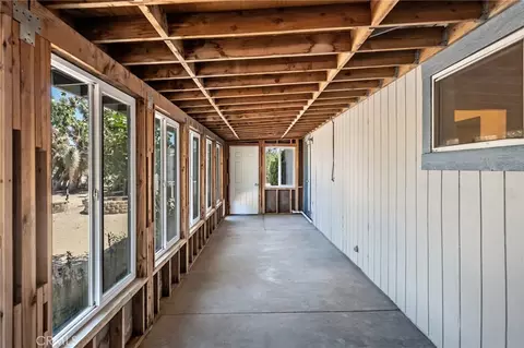 Entry Way - 10925 Buttonwood, Phelan, CA 92371 photo 3 of 3